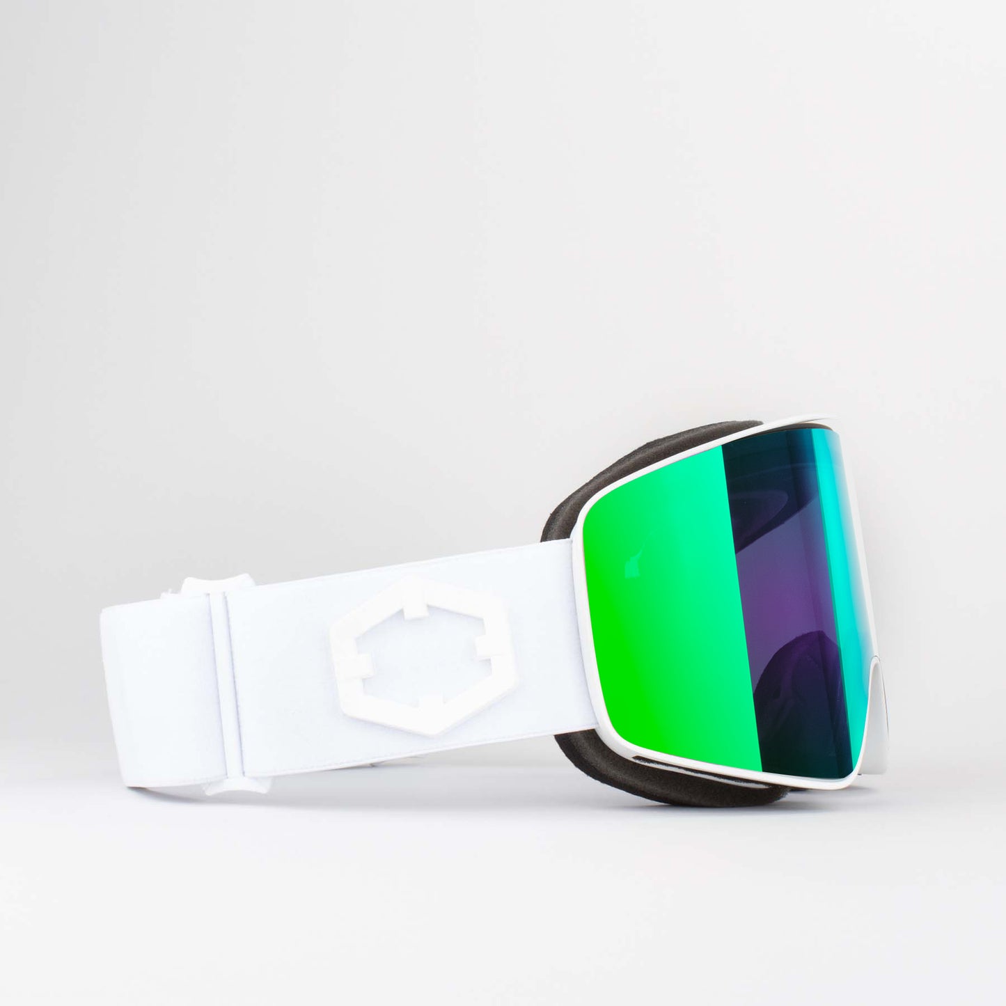 OUT OF - Void White Green MCI